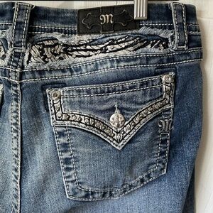 Miss Me Jeans 31 Women’s Mid Rise Easy Boot Angel Wings with Rhinestones